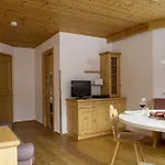 Tiroliving