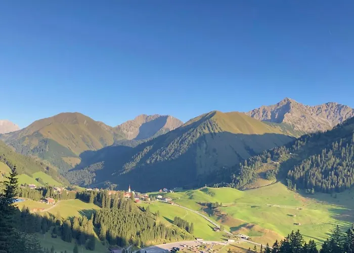 Tiroliving דירה *